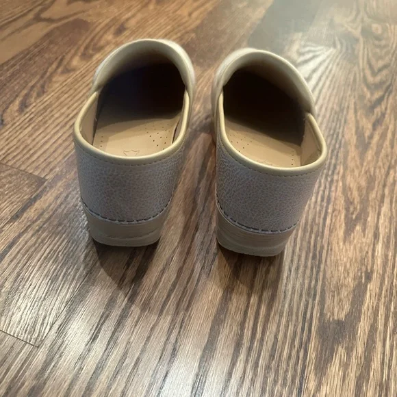 Dansko professional clogs - Picture 3 of 5